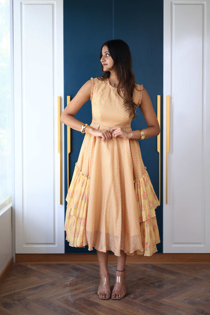 Midi Peach Tiered